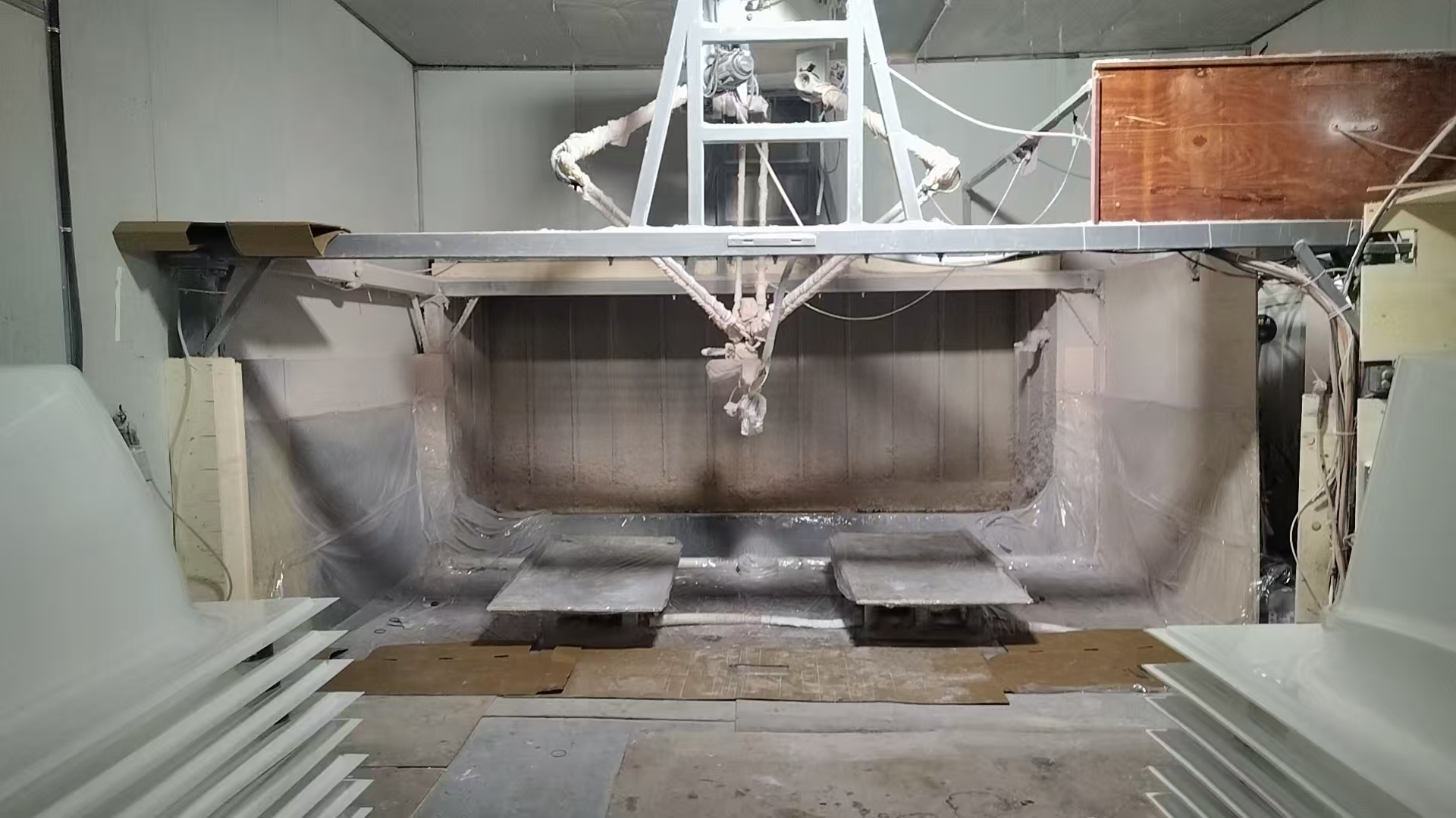 浴缸喷涂工作站